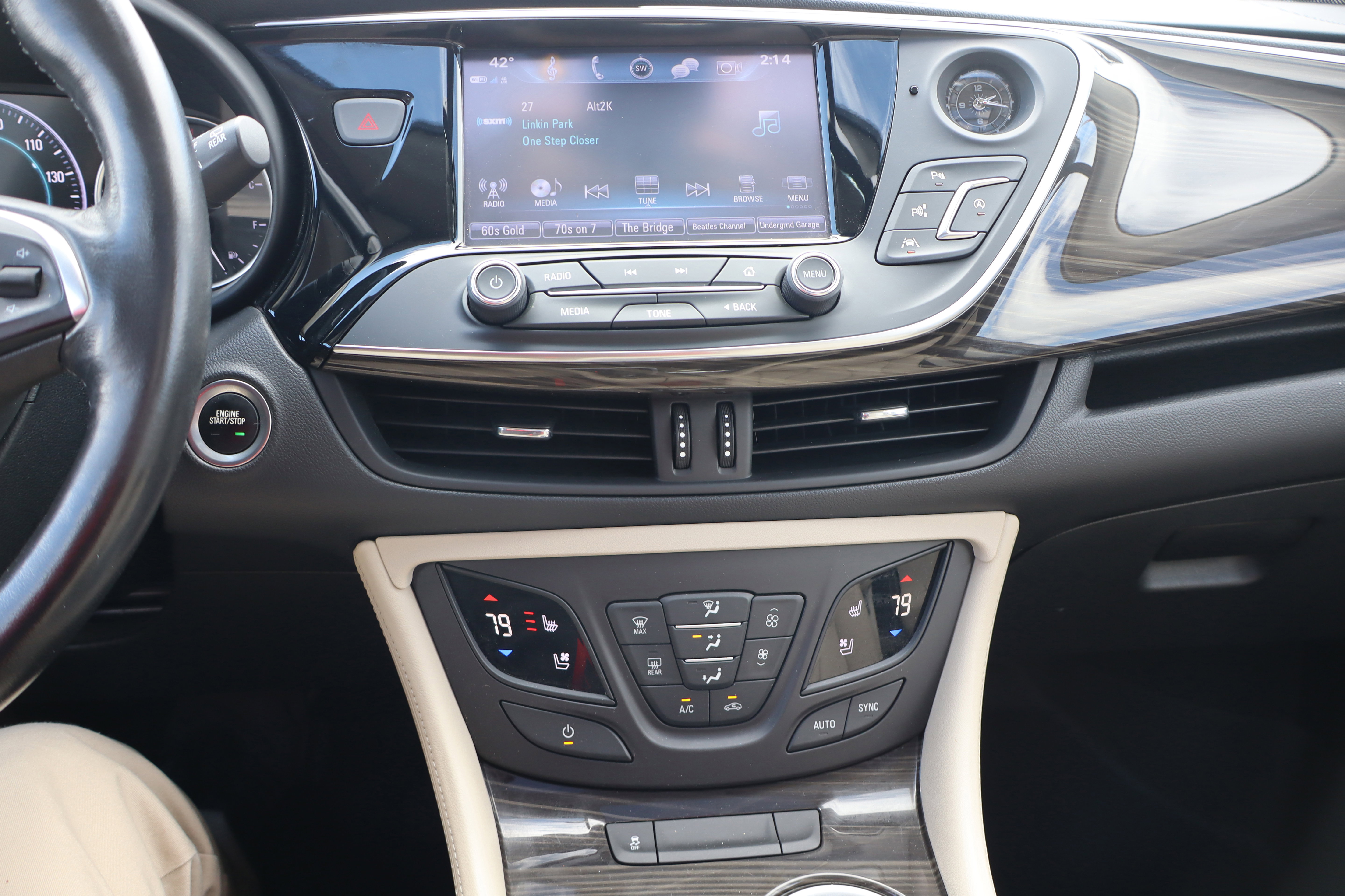 Used 2019 Buick Envision Premium w/ Driver Confidence Package image 15