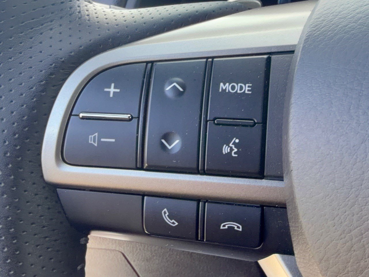Used 2022 Lexus RX 350 F Sport w/ Cold Area Package (CT) AWD/4WD image 18