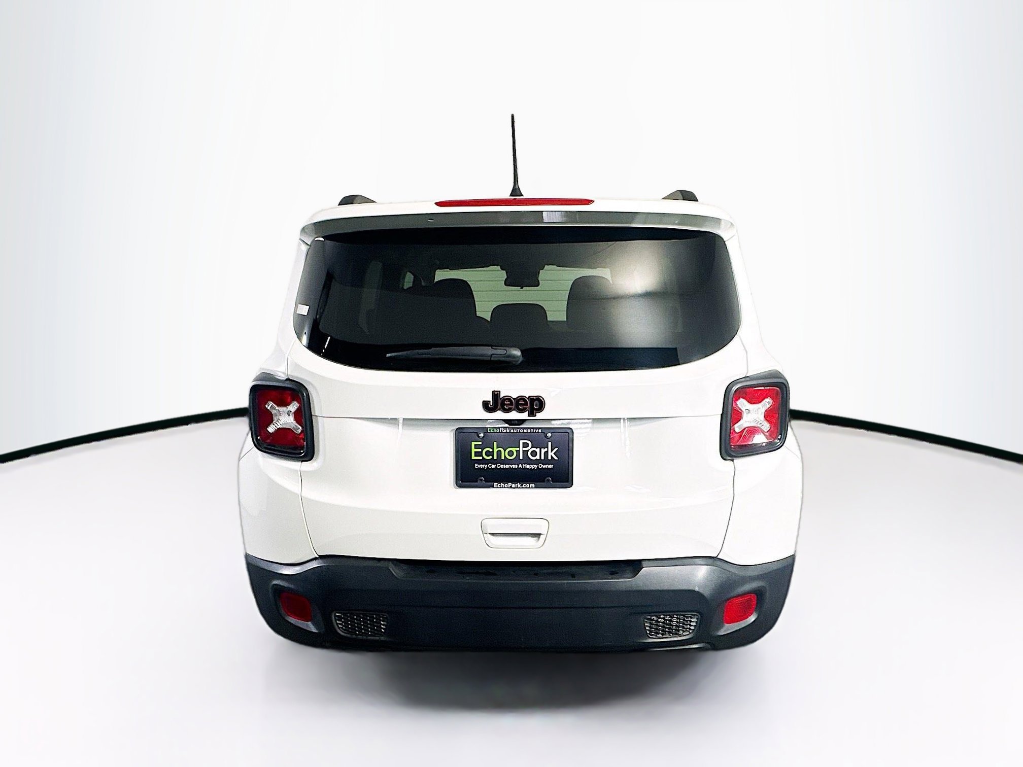 Used 2020 Jeep Renegade Latitude FWD image 7