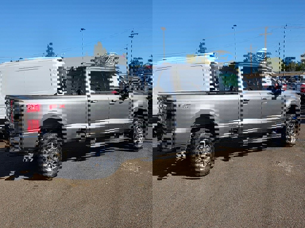 New 2026 Ford F350 Lariat image 29
