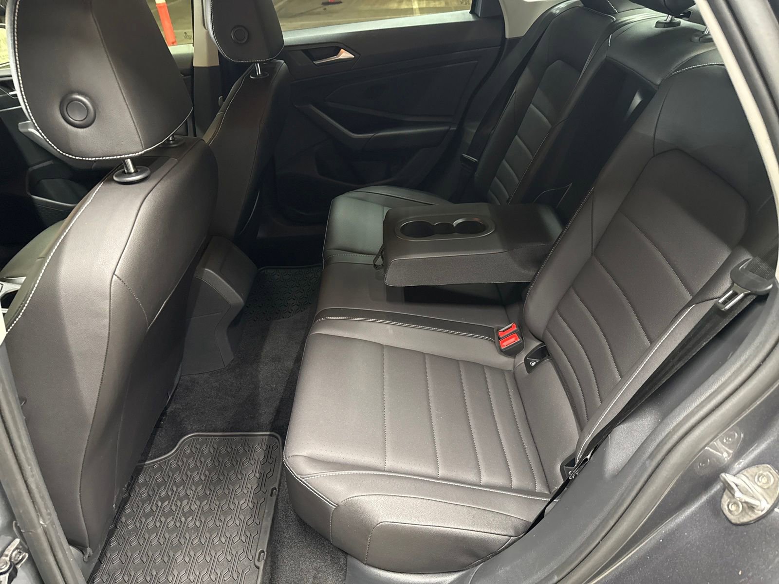 Used 2023 Volkswagen Jetta SE image 26