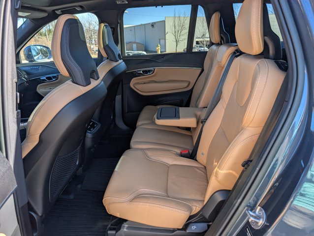 Used 2022 Volvo XC90 T6 Inscription w/ Advanced Package image 14