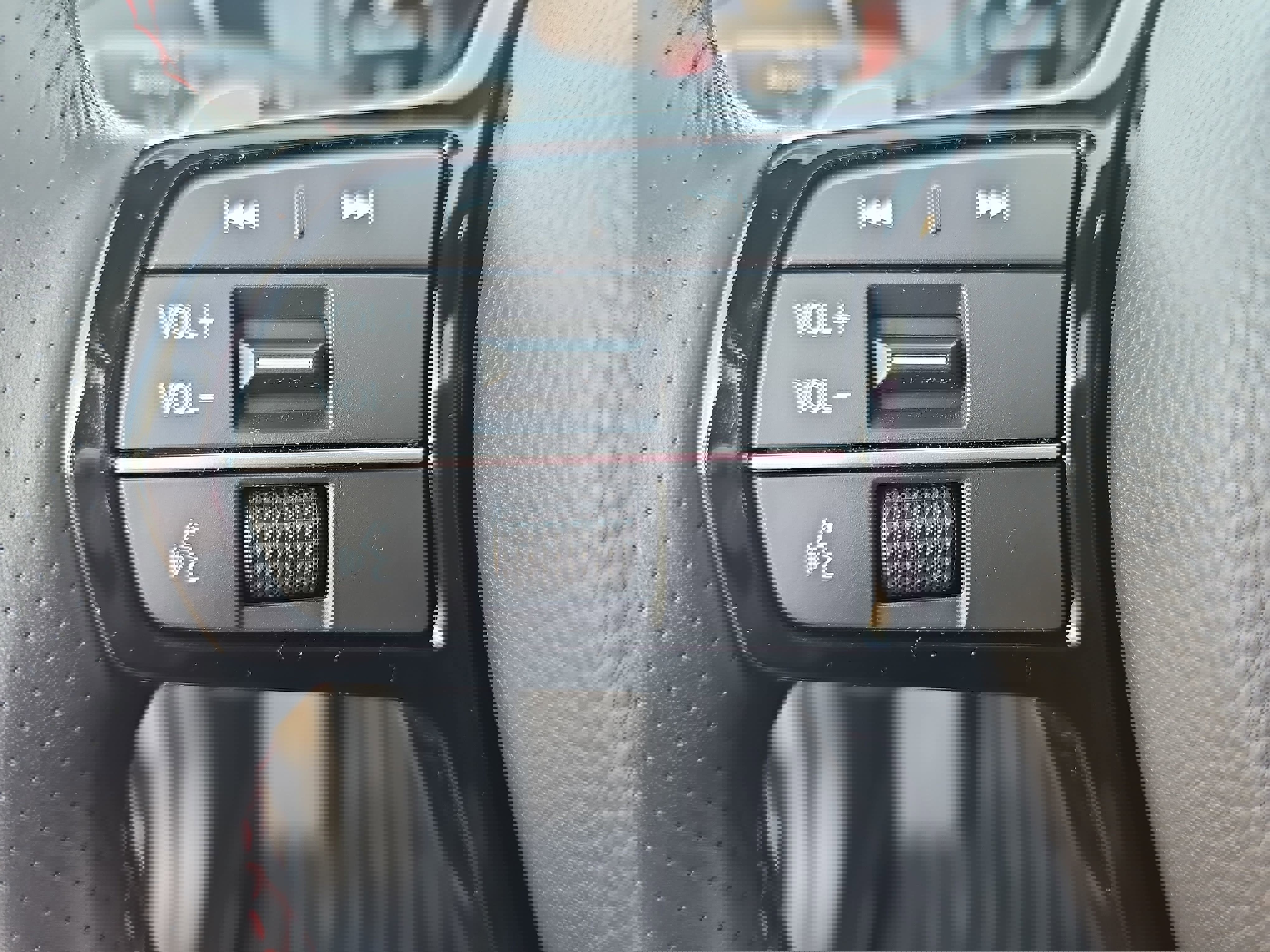 Used 2025 Acura ADX A-Spec image 17