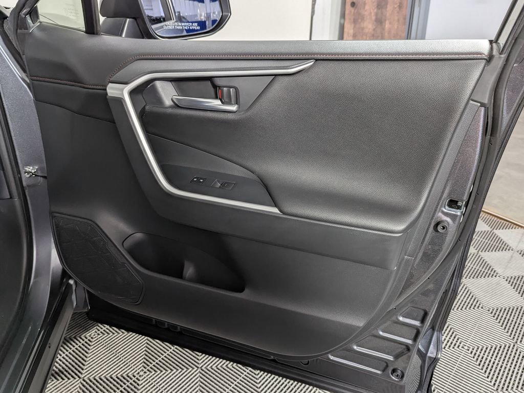 Used 2022 Toyota RAV4 XSE w/ Weather Package image 33