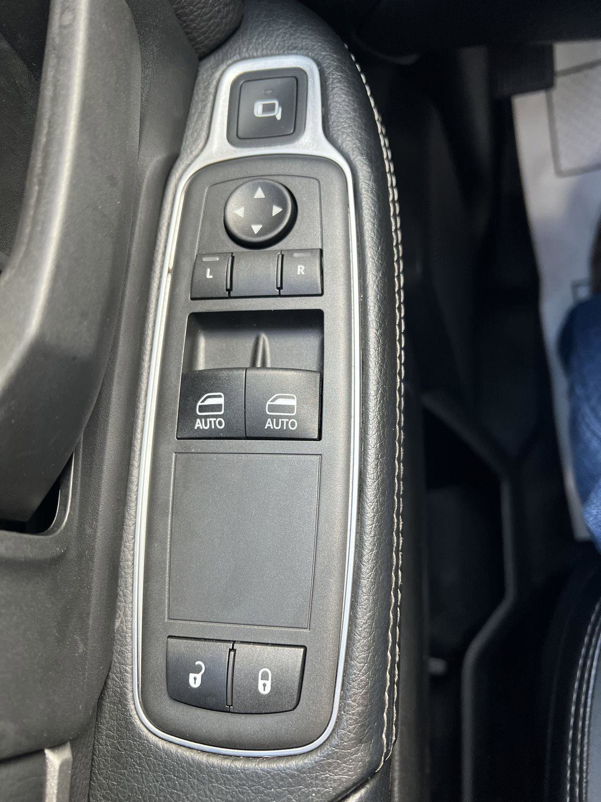 Used 2022 RAM 5500 Tradesman image 10