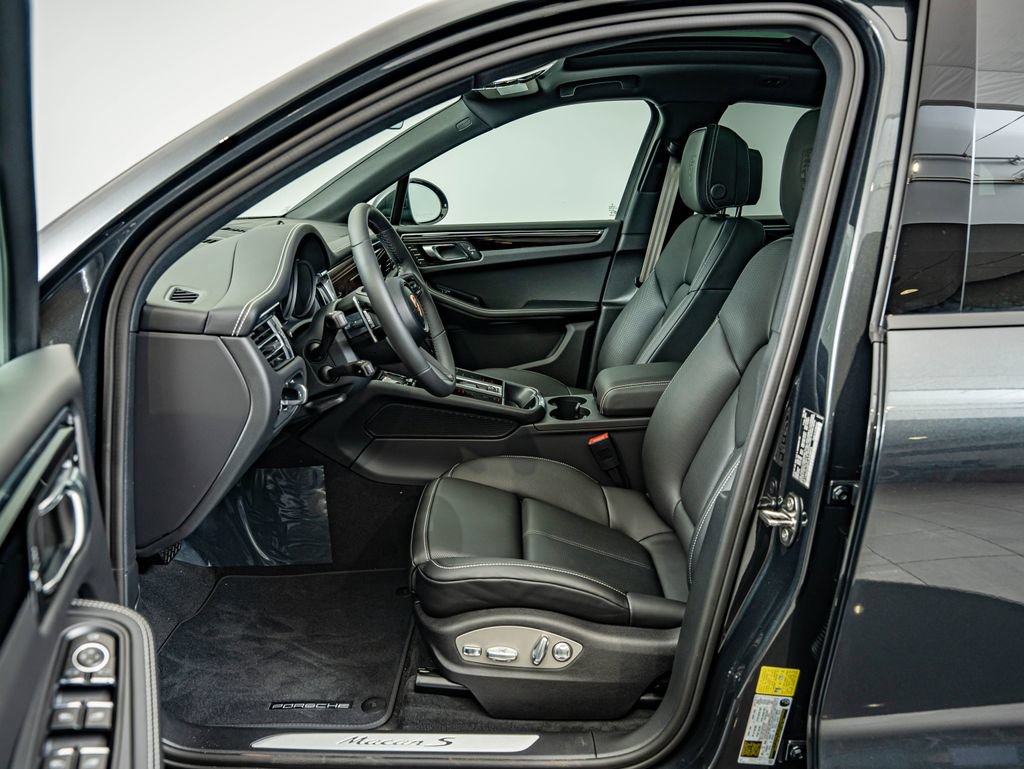 New 2026 Porsche Macan S AWD/4WD image 5