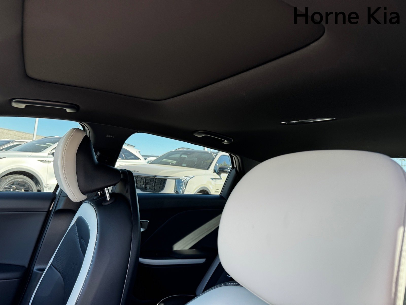 New 2025 Kia K4 GT-Line image 17