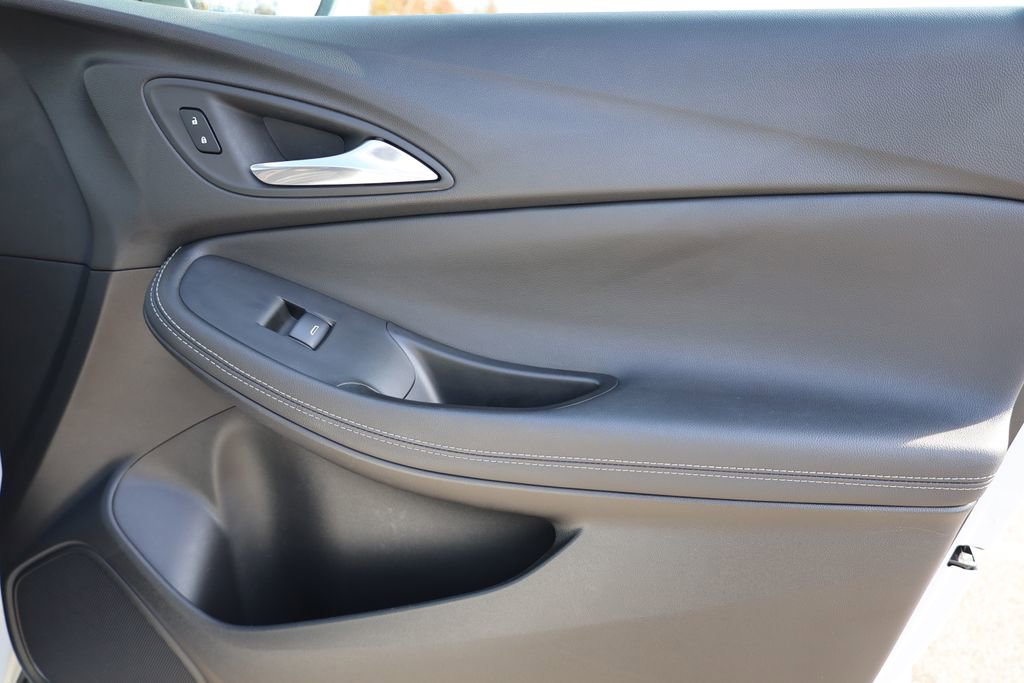 Used 2022 Buick Encore GX Select image 35