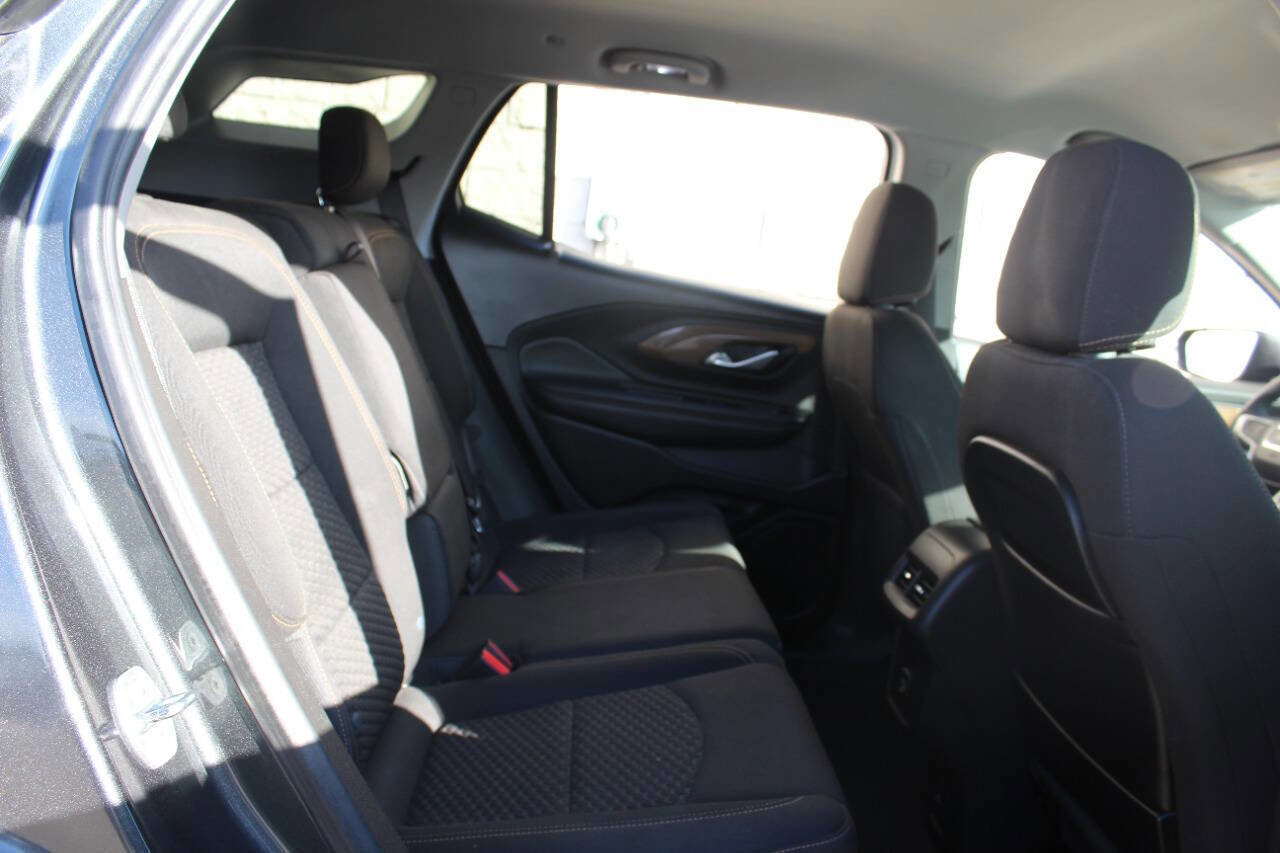 Used 2020 GMC Terrain SLE w/ Driver Convenience Package image 18