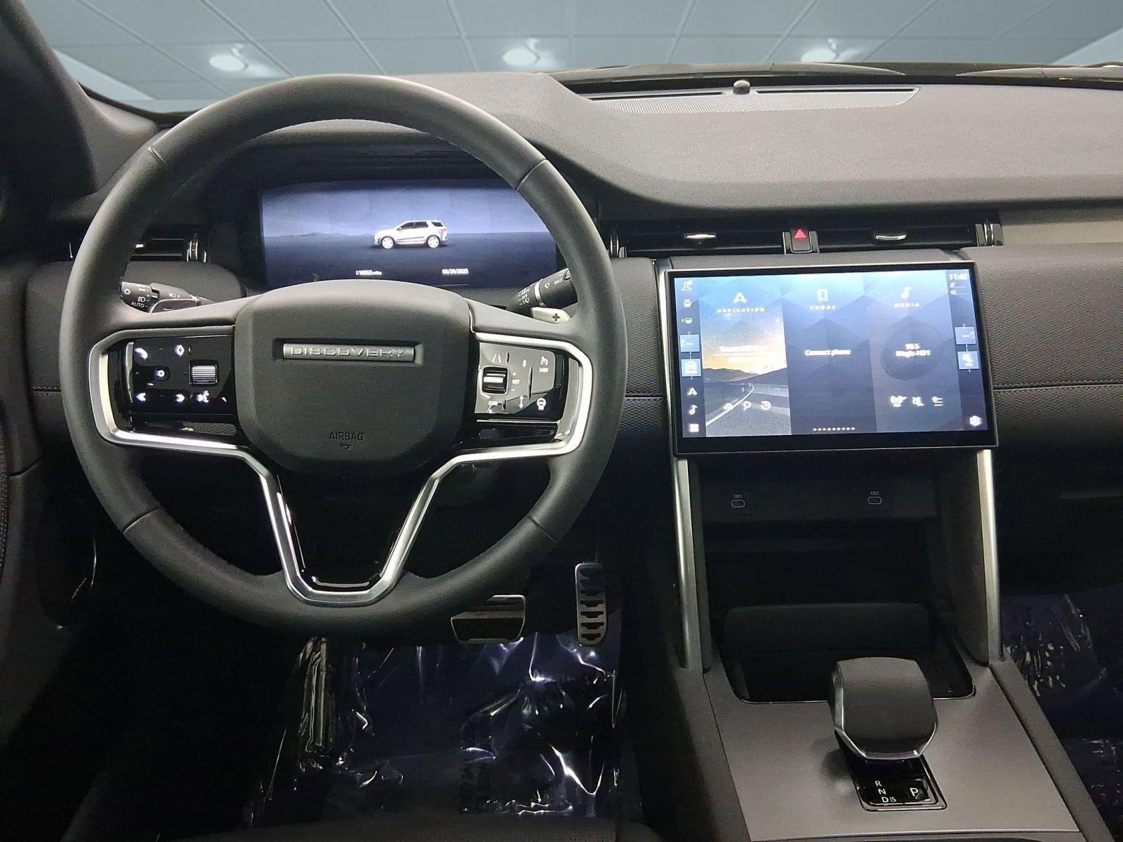 Used 2025 Land Rover Discovery Sport Dynamic SE image 20