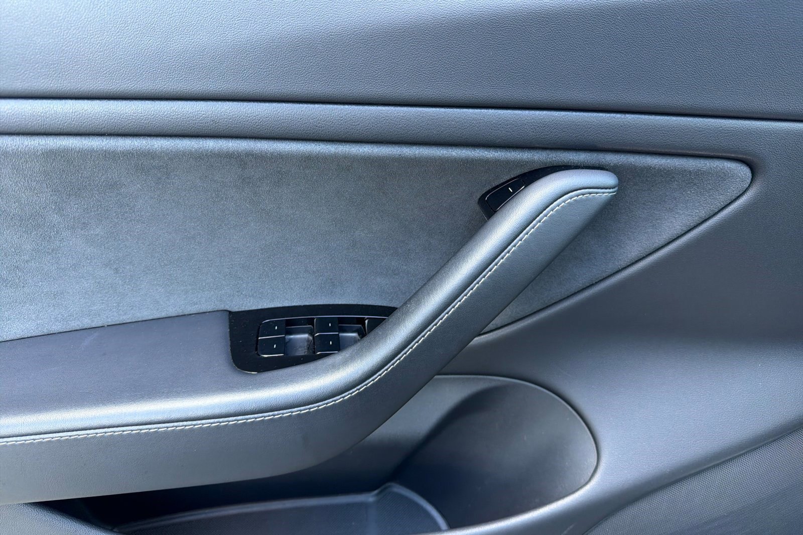 Used 2018 Tesla Model 3 Long Range image 12