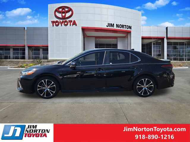 Used 2019 Toyota Camry SE w/ Convenience Package FWD image 5