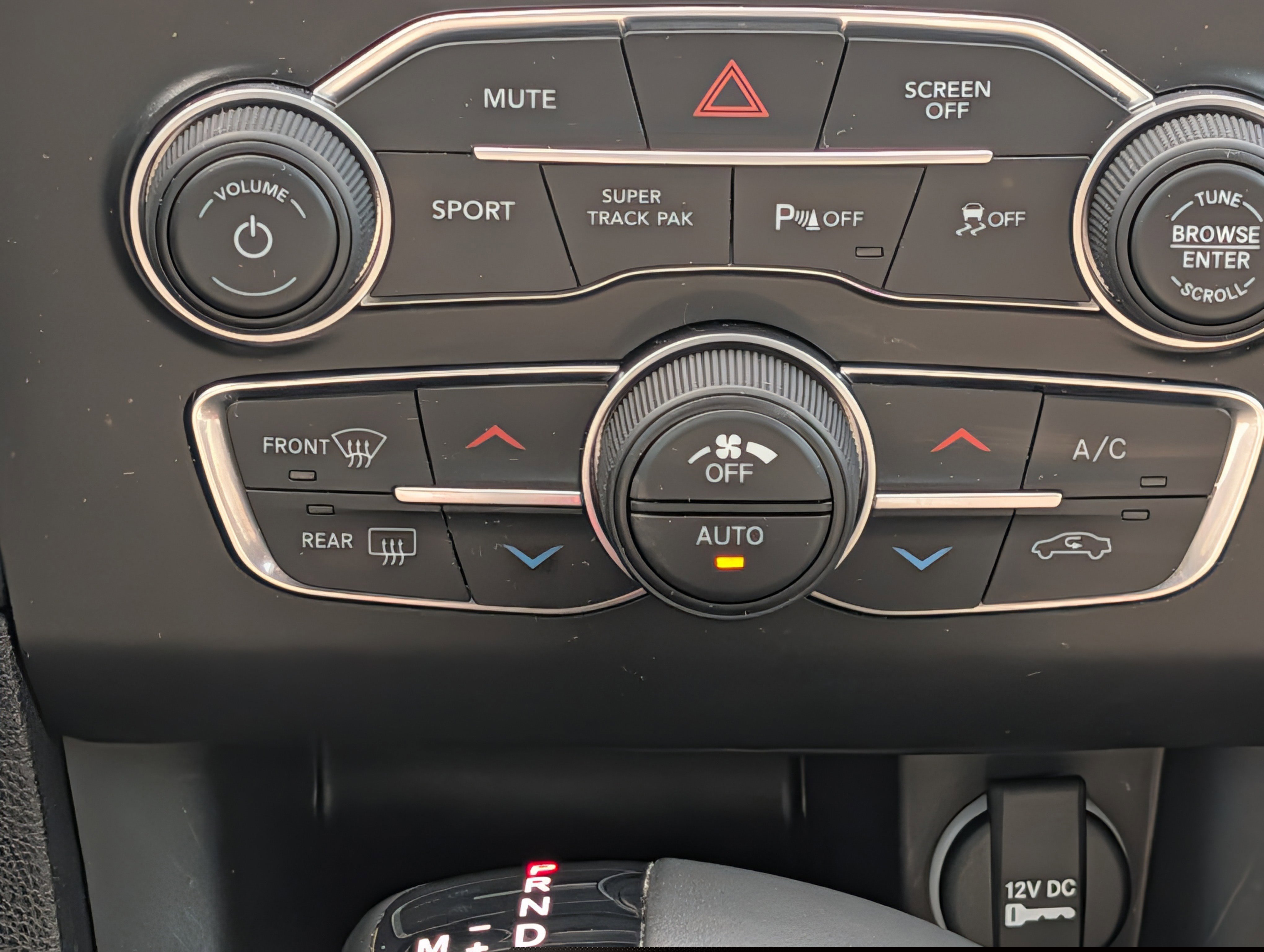 Used 2023 Dodge Charger SXT w/ Blacktop Special Edition image 27
