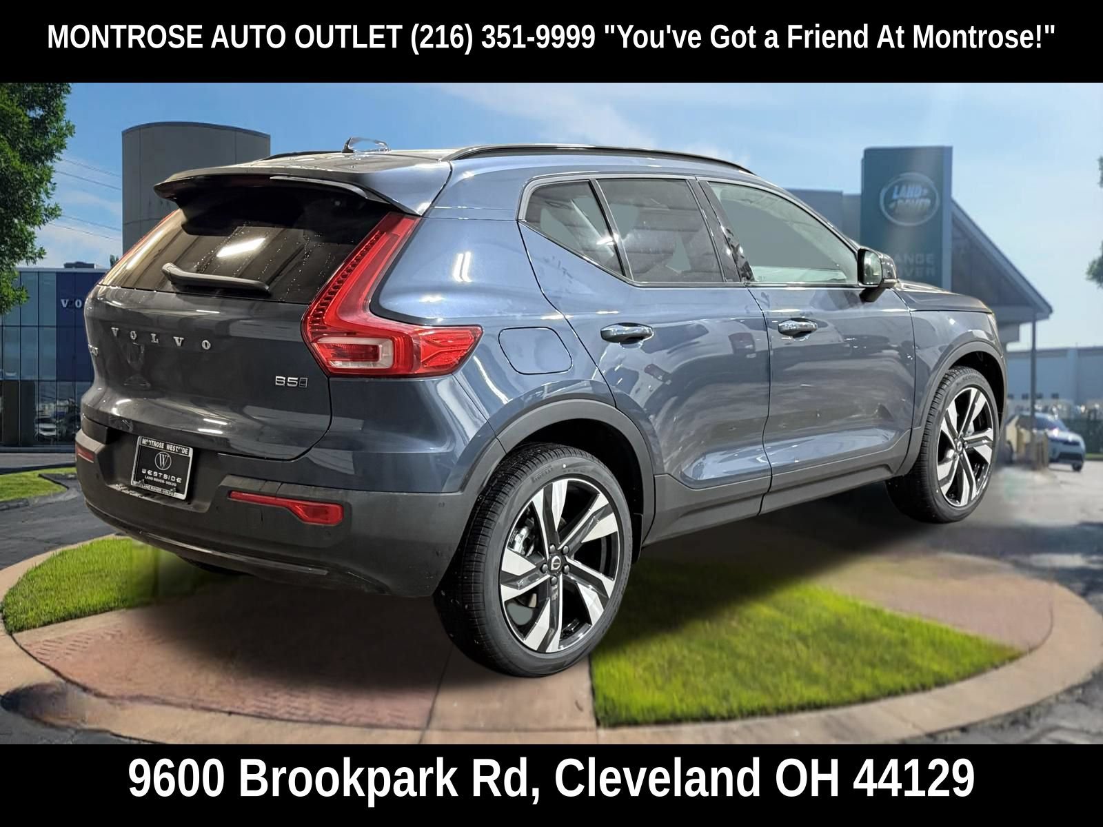 New 2026 Volvo XC40 B5 Plus w/ Protection Package Premier AWD/4WD image 6
