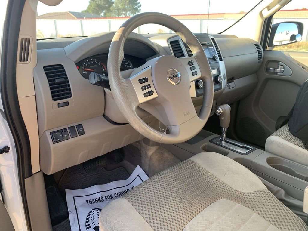 Used 2013 Nissan Frontier SV w/ SV Value Truck Pkg image 7