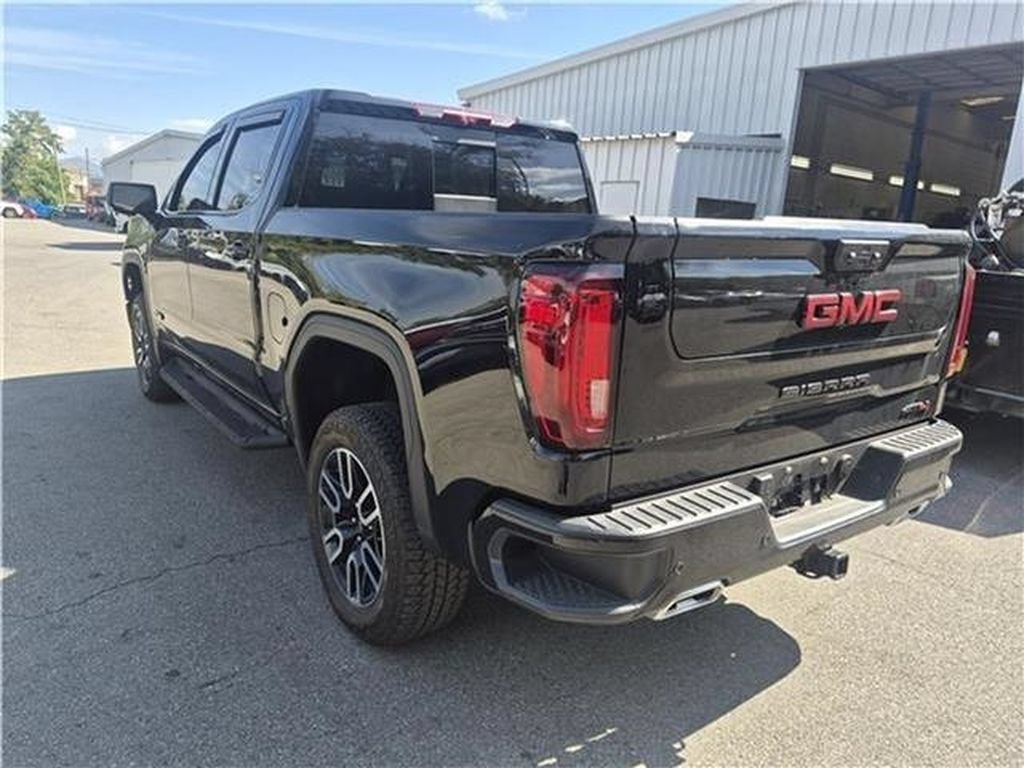 Used 2026 GMC Sierra 1500 AT4 w/ AT4 Premium Package AWD/4WD image 11