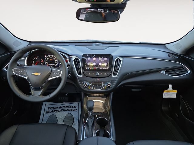 New 2025 Chevrolet Malibu LT w/ Midnight Edition FWD image 3