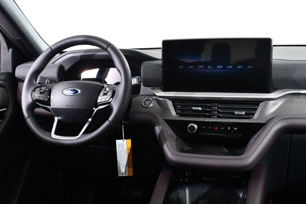 New 2026 Ford Explorer Platinum w/ LUX Leather Package image 8