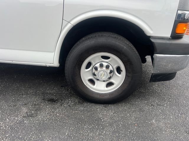 Used 2020 Chevrolet Express 3500 w/ Power Convenience Package image 11