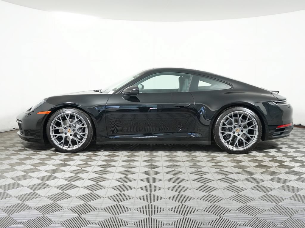 Certified 2024 Porsche 911 Carrera 4 AWD/4WD image 2