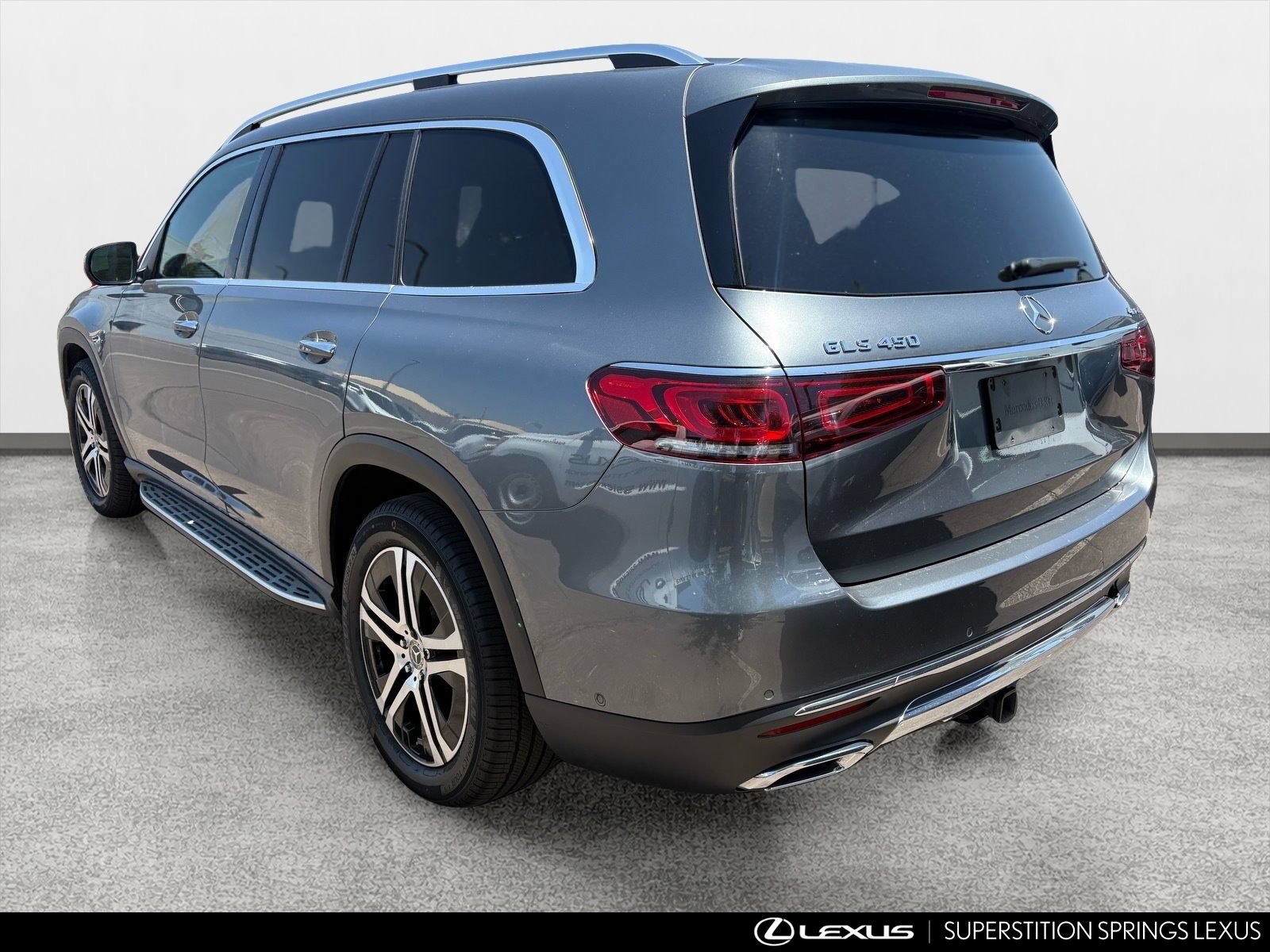 Used 2021 Mercedes-Benz GLS 450 4MATIC image 4