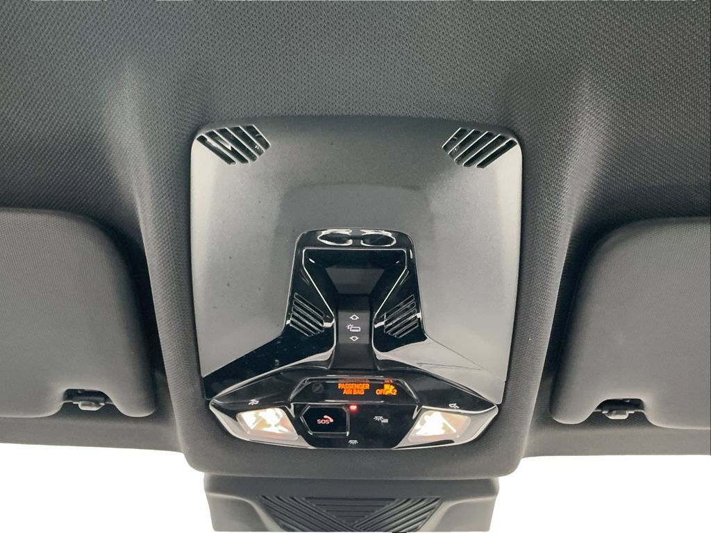 Used 2025 BMW X2 xDrive28i image 41