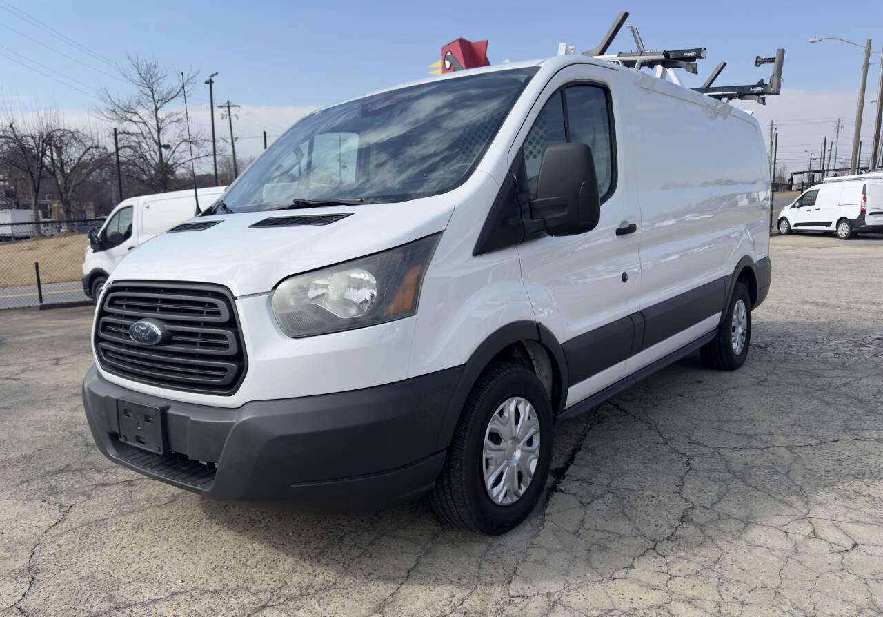 Used 2016 Ford Transit 150 150 3dr SWB Low Roof Cargo Van image 15