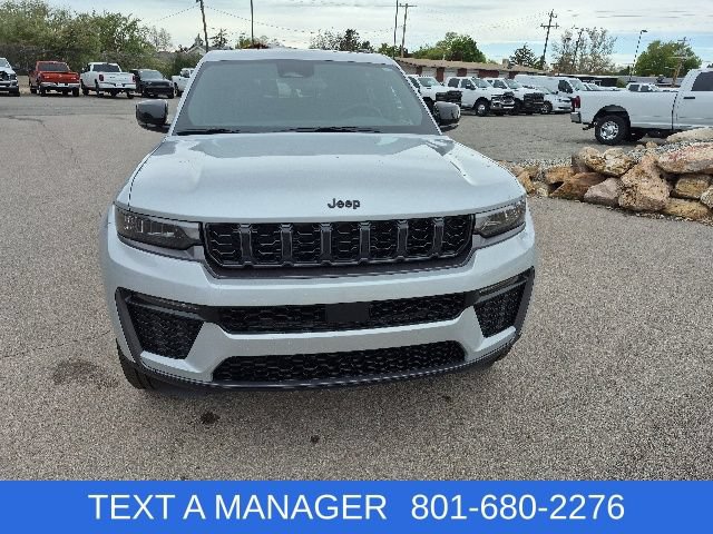 New 2026 Jeep Grand Cherokee L Limited AWD/4WD image 2