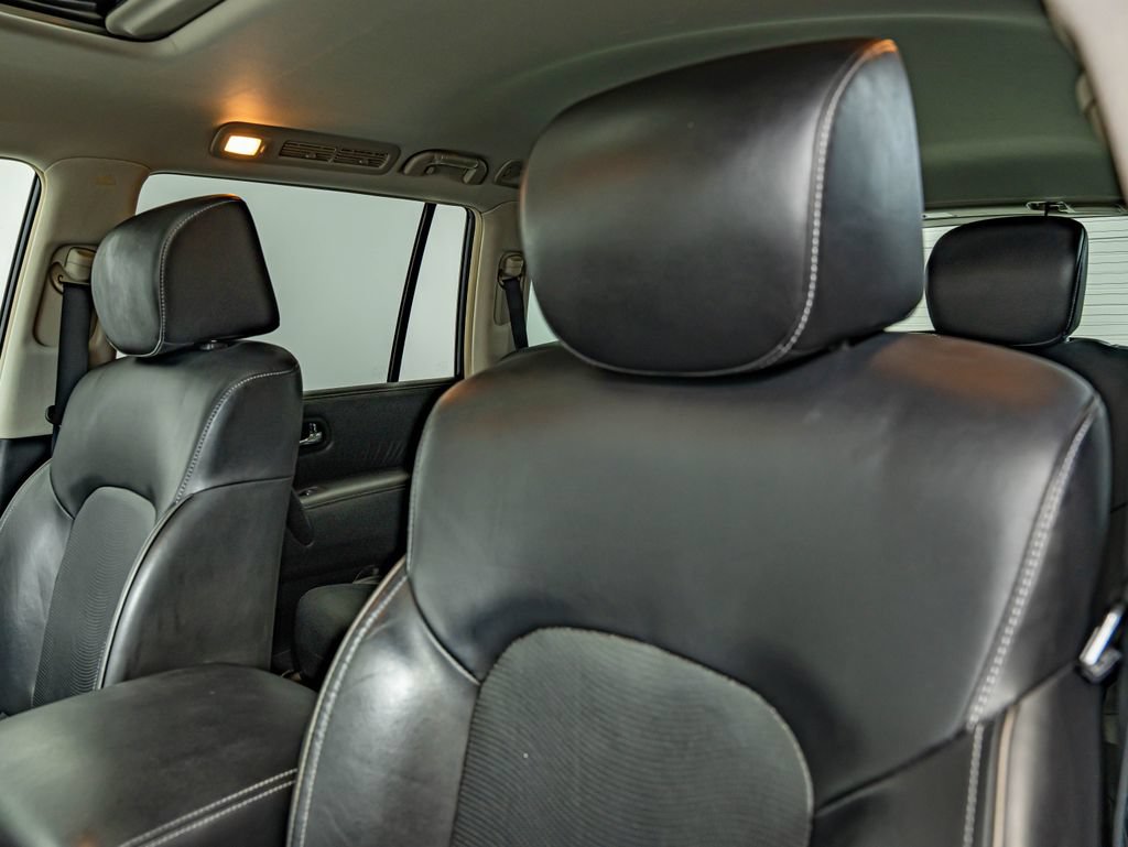 Used 2017 INFINITI QX80 4WD w/ Driver Assistance Package image 35