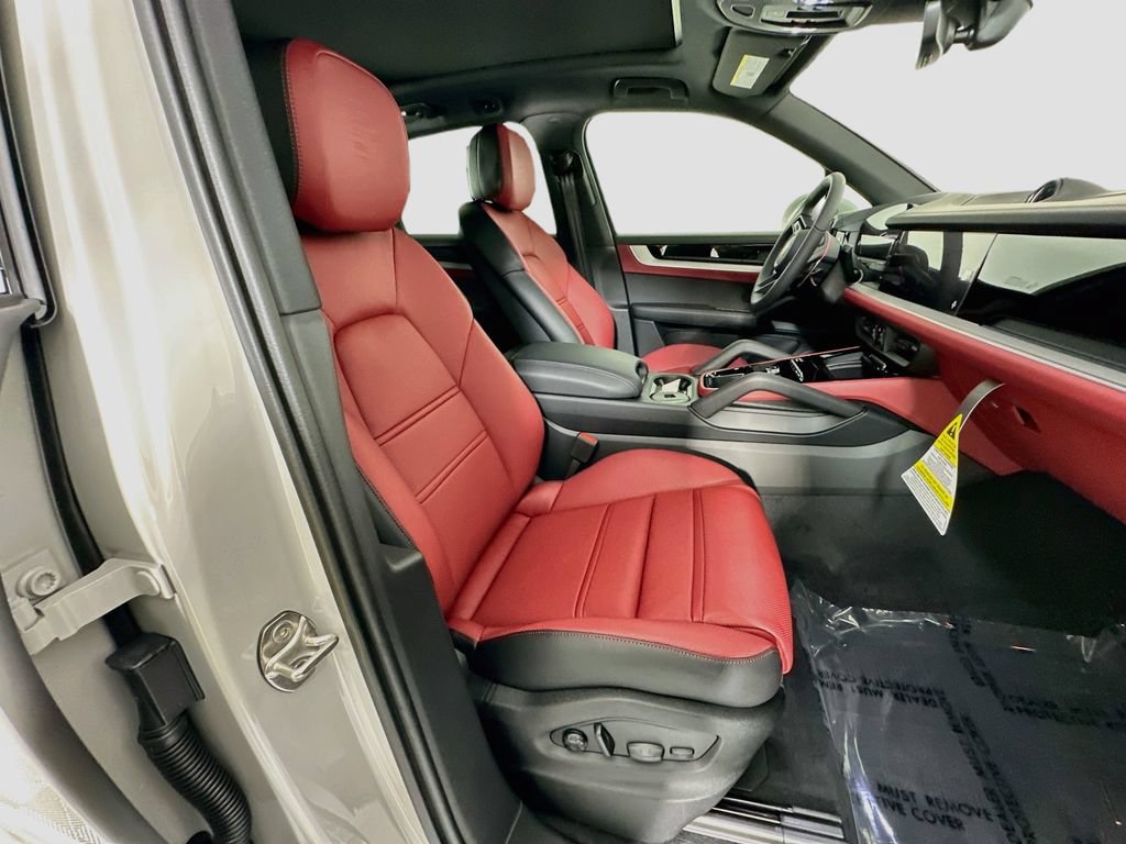 New 2026 Porsche Cayenne AWD/4WD image 30