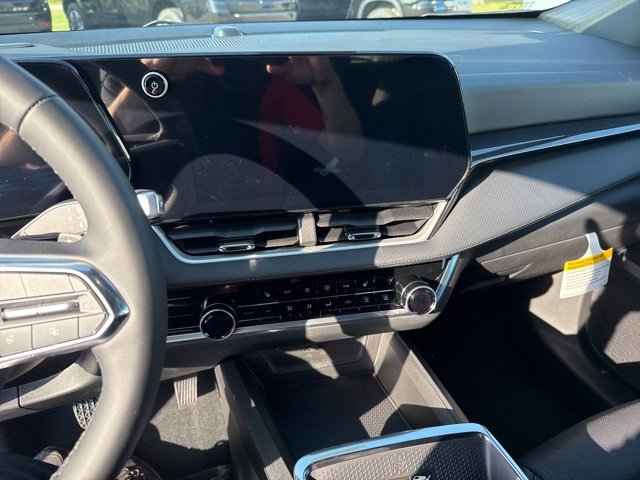 New 2026 Chevrolet Equinox LT w/ Convenience Package II image 17