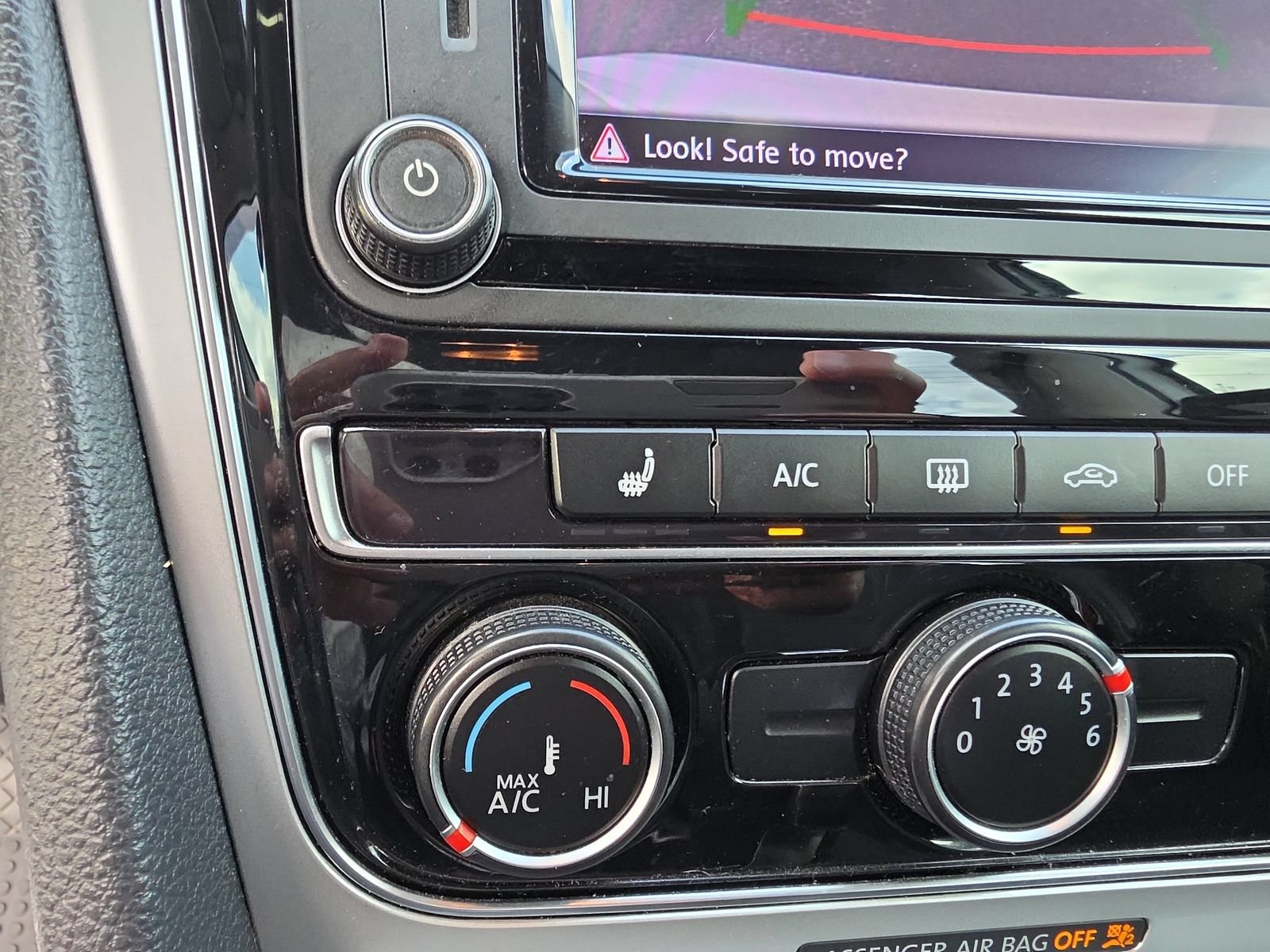 Used 2019 Volkswagen Passat 2.0T Wolfsburg FWD image 19