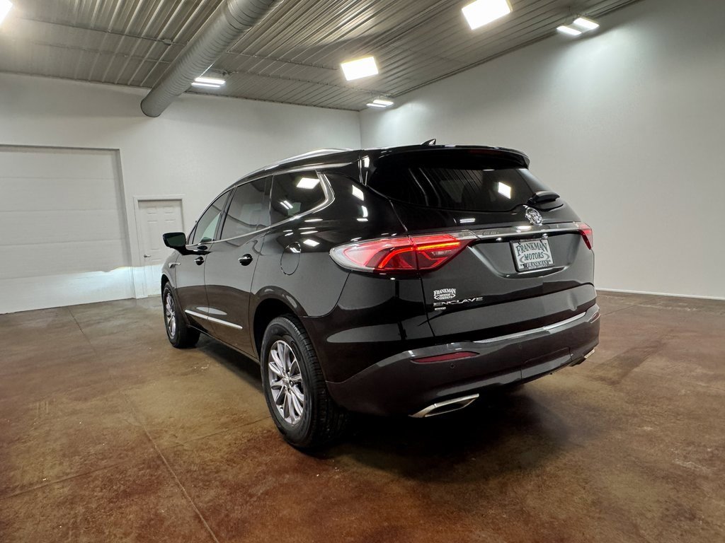 Used 2024 Buick Enclave Premium image 35