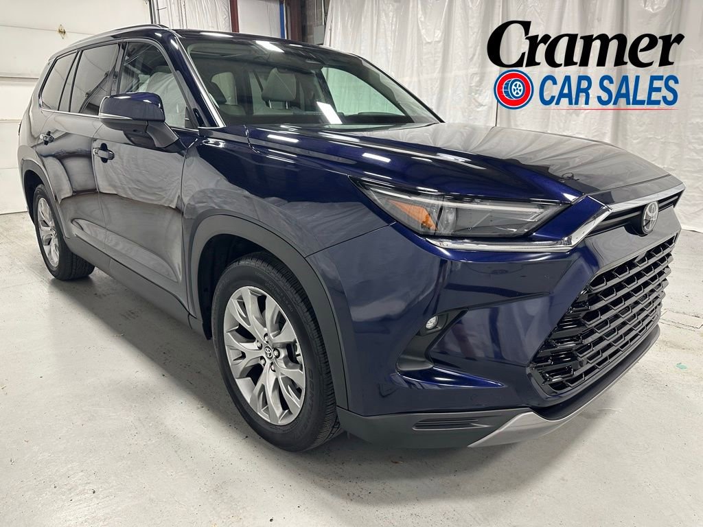 Used 2025 Toyota Grand Highlander AWD image 1