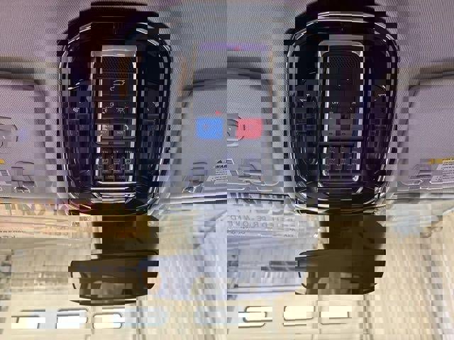 Used 2023 Jeep Grand Cherokee L Overland image 21