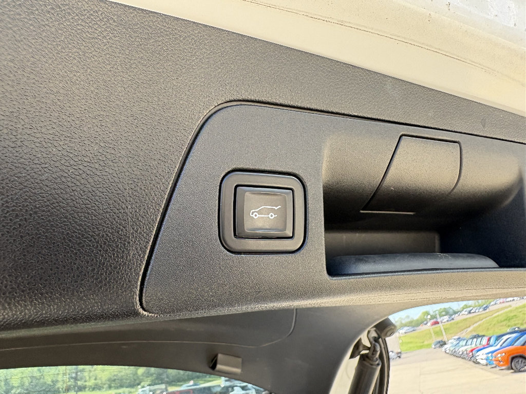 Used 2022 Buick Envision Preferred FWD image 16