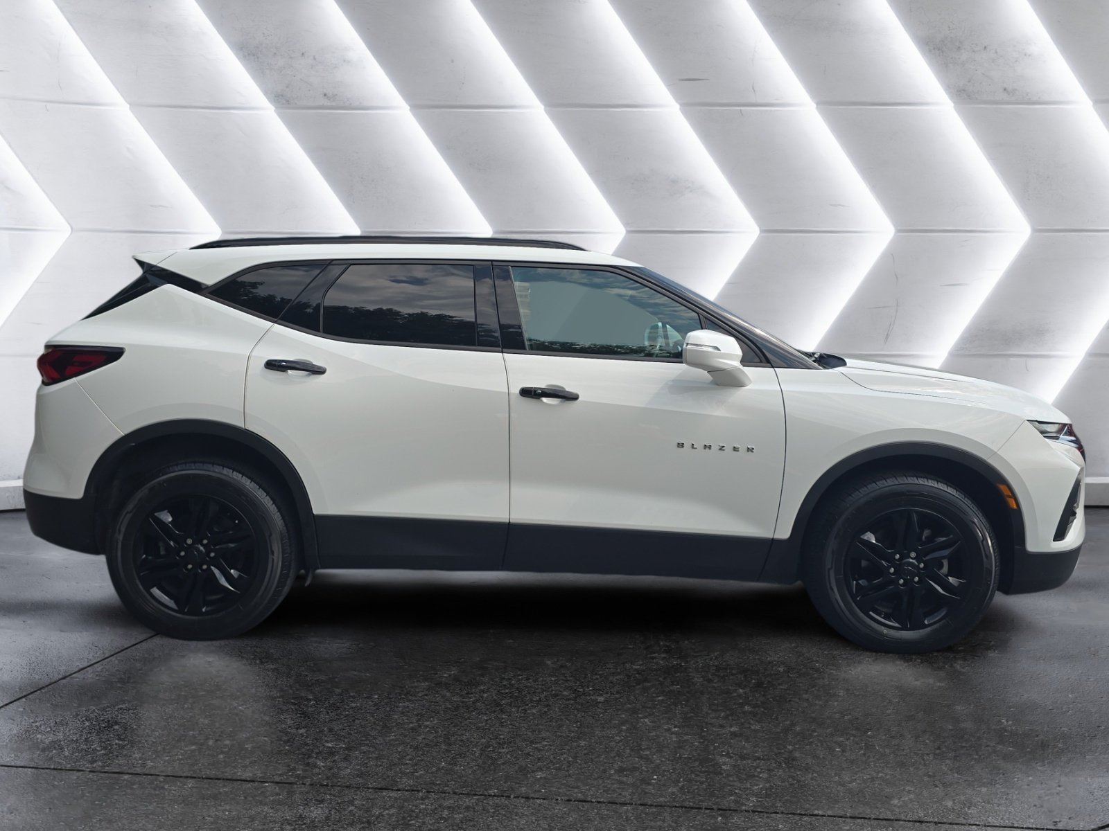 Used 2020 Chevrolet Blazer LT FWD image 6