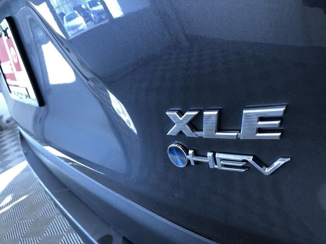 Used 2025 Toyota RAV4 XLE AWD/4WD image 15