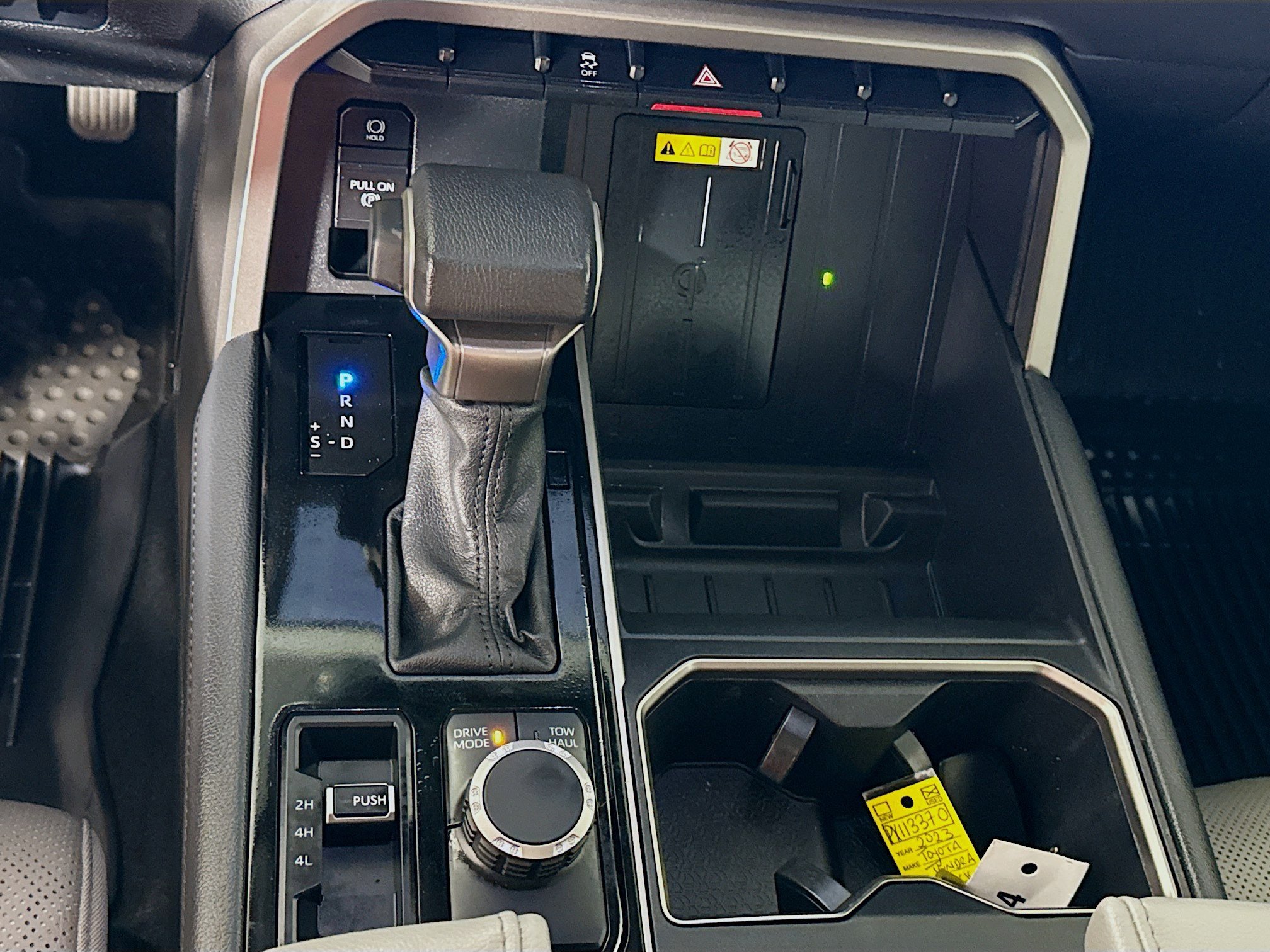 Used 2023 Toyota Tundra Limited w/ Power Package AWD/4WD image 17