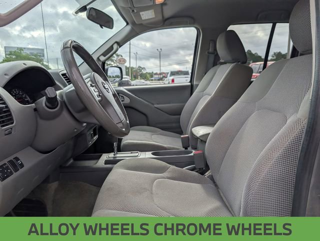 Used 2016 Nissan Frontier SV RWD image 13