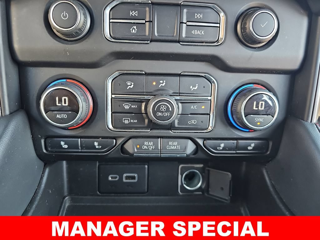 Used 2021 Chevrolet Suburban RST AWD/4WD image 22