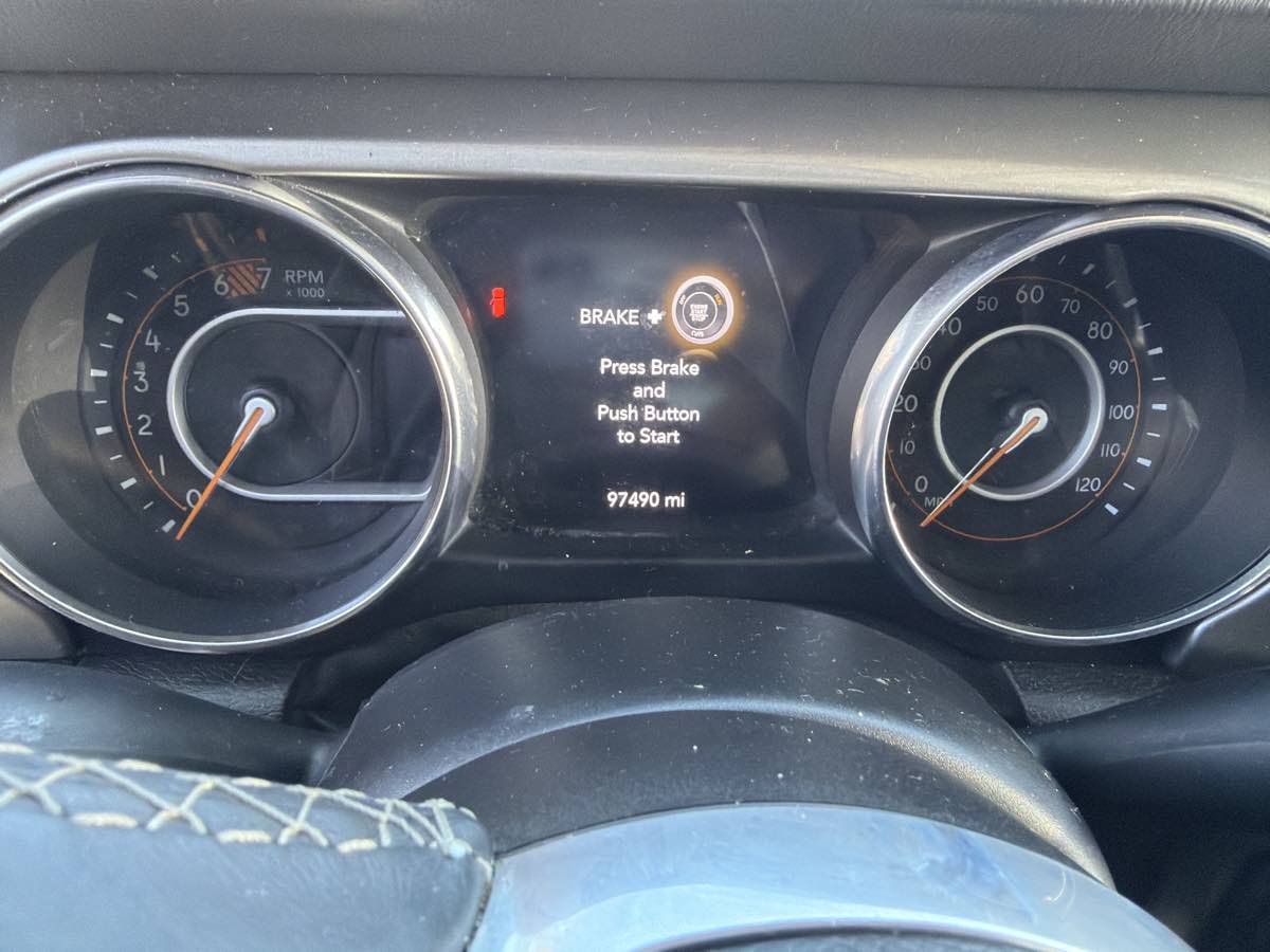 Used 2019 Jeep Wrangler Unlimited Sahara AWD/4WD image 11