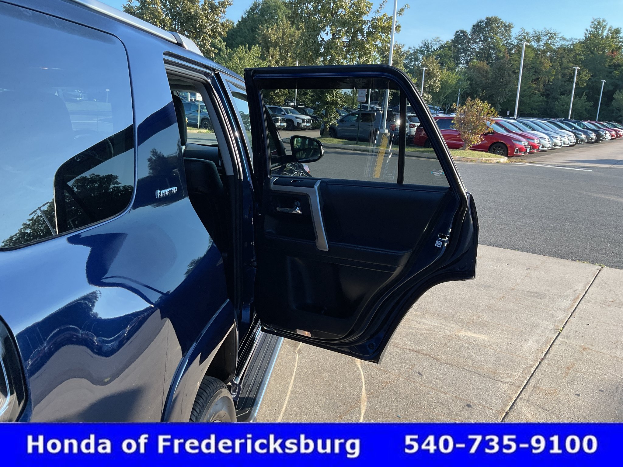 Used 2023 Toyota 4Runner Limited AWD/4WD image 21