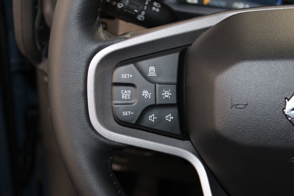 New 2025 Ford Bronco Badlands image 34