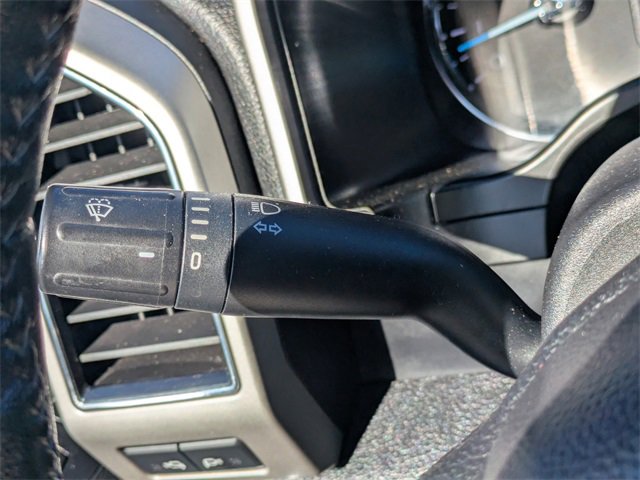 Used 2019 Ford F350 Lariat image 27