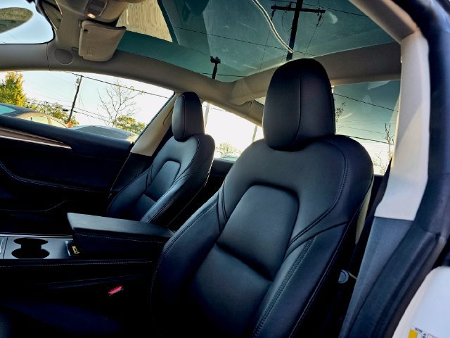 Used 2023 Tesla Model 3 Standard Range RWD image 19