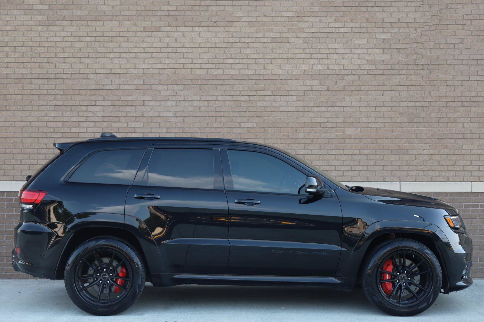 Used 2020 Jeep Grand Cherokee SRT AWD/4WD image 3