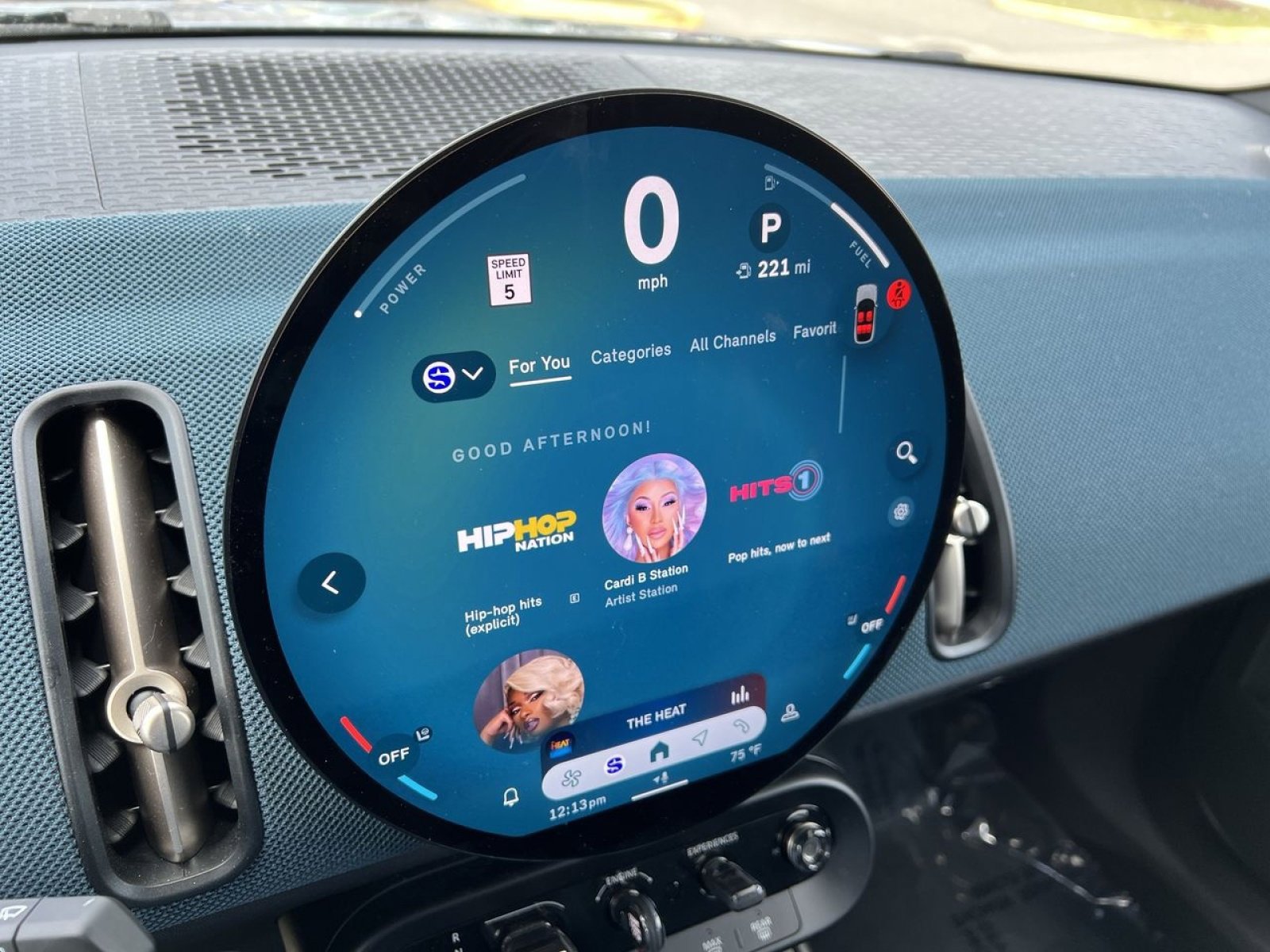 Certified 2025 MINI Cooper Countryman S w/ Comfort Package Max image 15