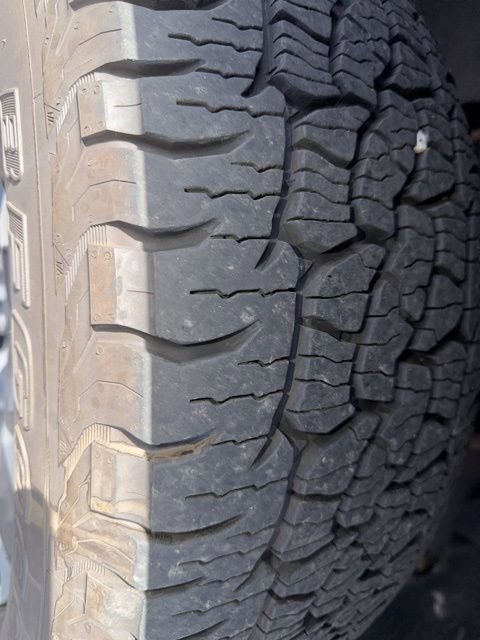 Used 2014 GMC Sierra 1500 SLT w/ SLT Crew Cab Value Package AWD/4WD image 26