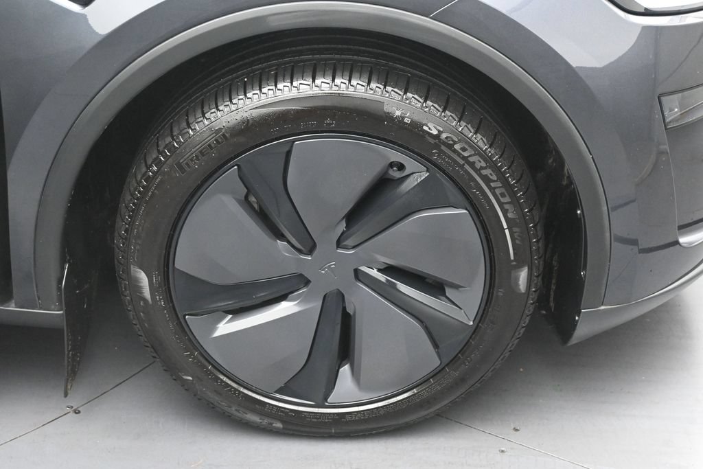 Used 2026 Tesla Model Y Long Range AWD/4WD image 31